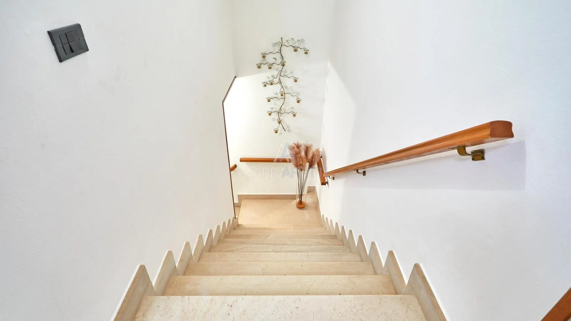 Ambra Apartment - Accesso A Tre Piscine A 200M Dal Lago 데센자노델가르다